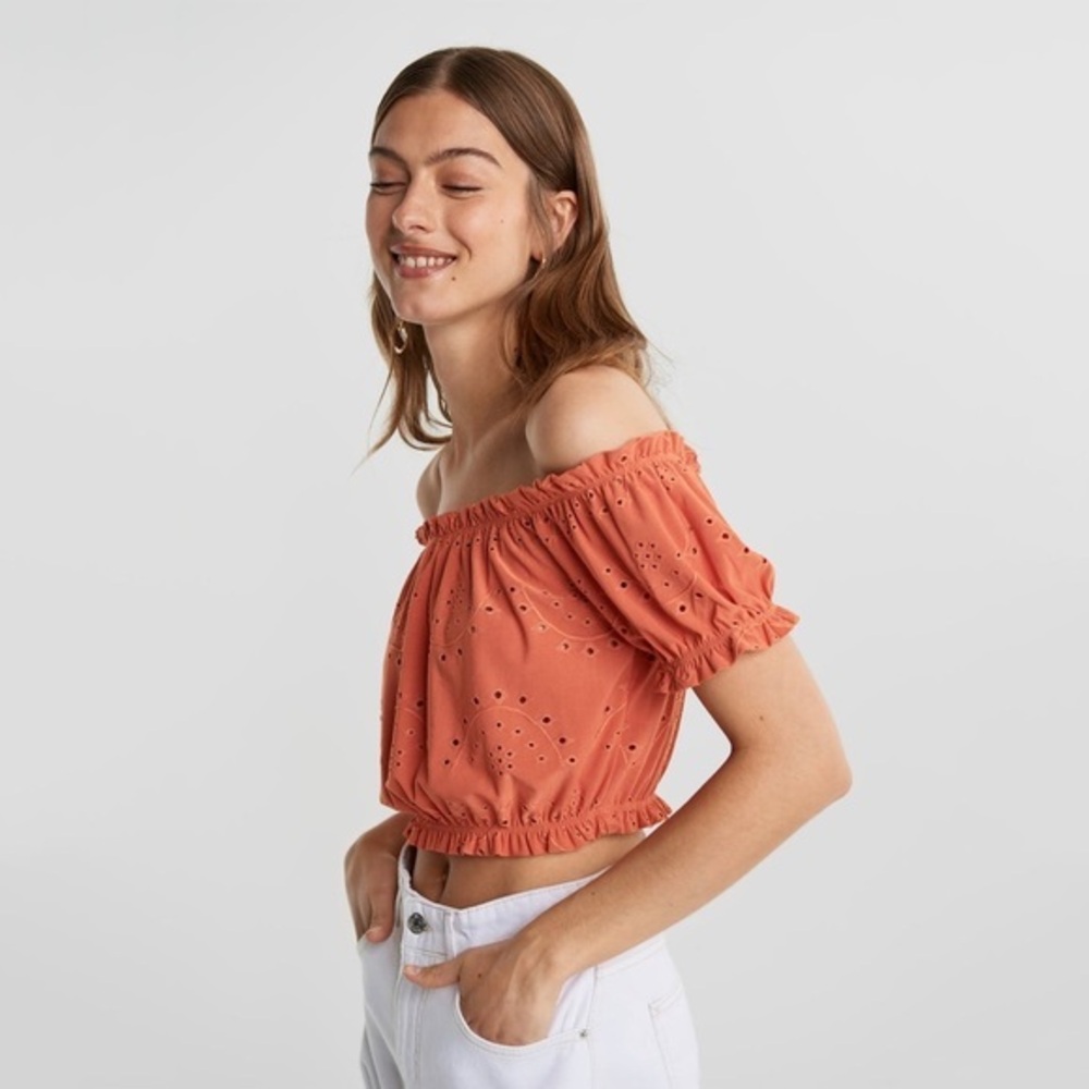 American Eagle Eyelet Off Shoulder Crop Top Rust Orange S